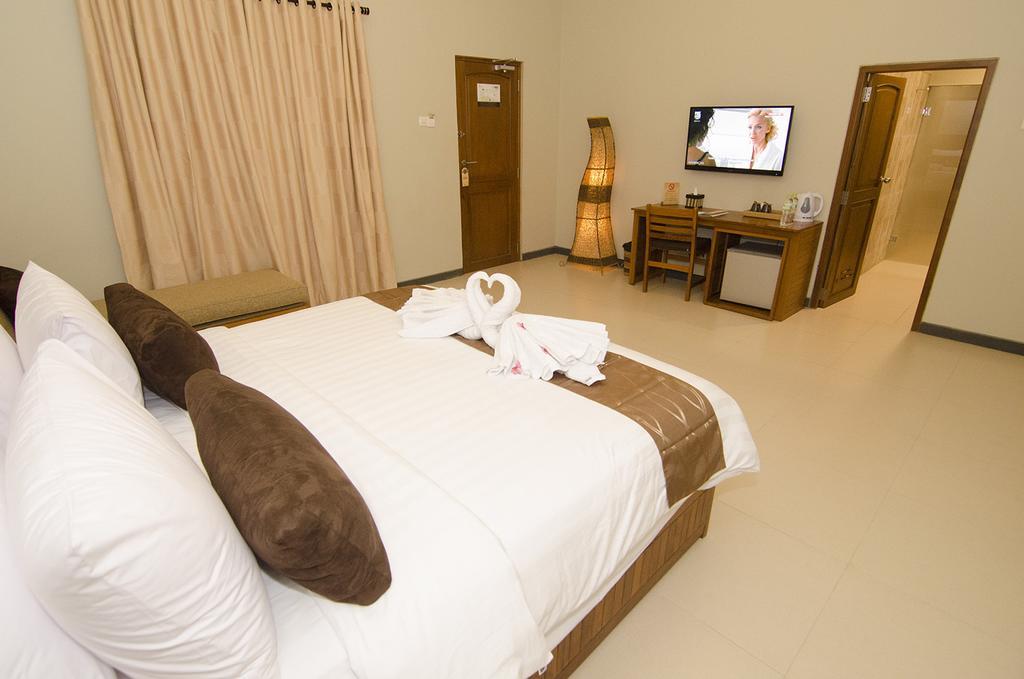 Syailendra Hotel Syariah 제파라 외부 사진